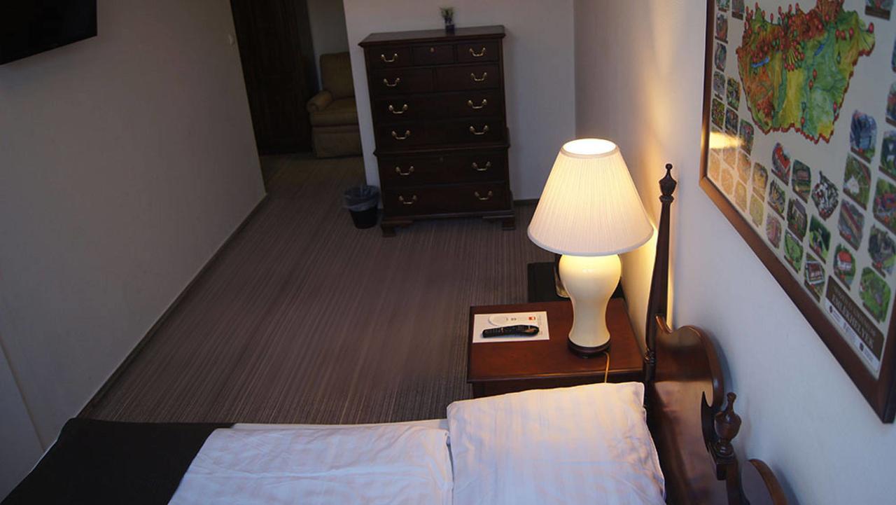 Opera Loft Rooms And Apartments Budapest Ngoại thất bức ảnh